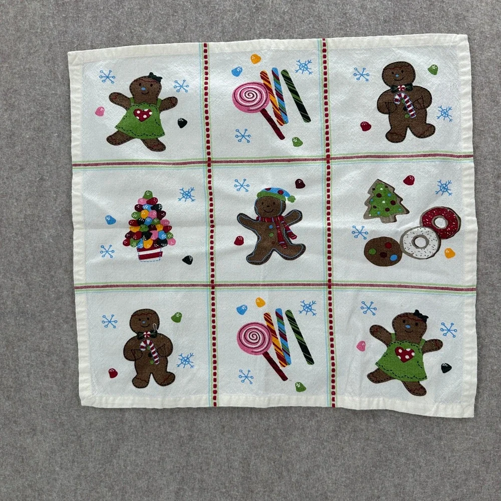St. Nicholas Square Doily Napkin White Gingerbread Christmas Holiday 18x20